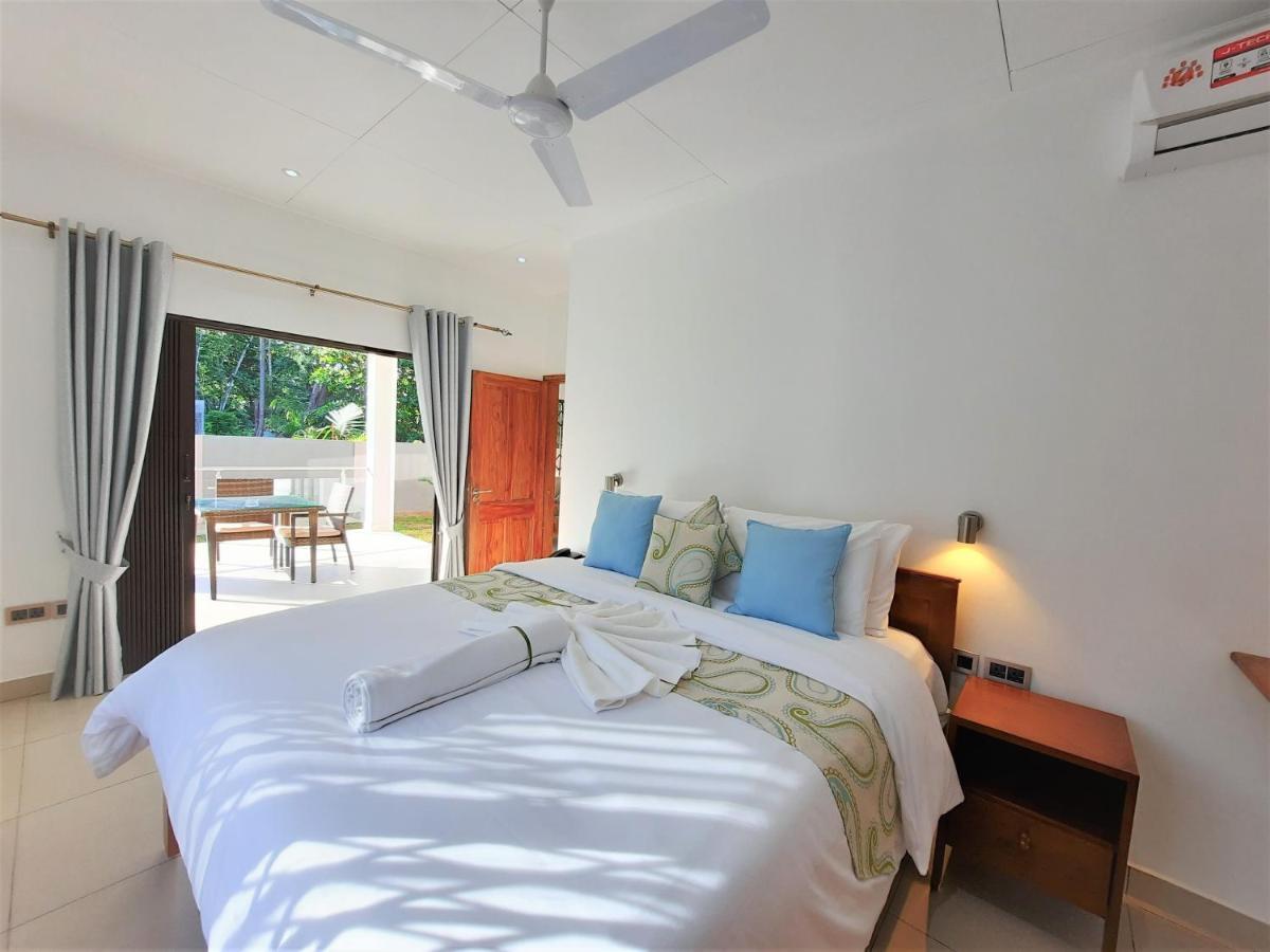 Palm Holiday Apartments Grand Anse  Exterior photo
