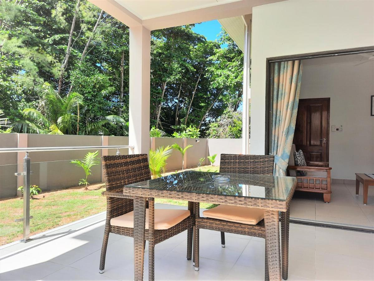 Palm Holiday Apartments Grand Anse  Exterior photo