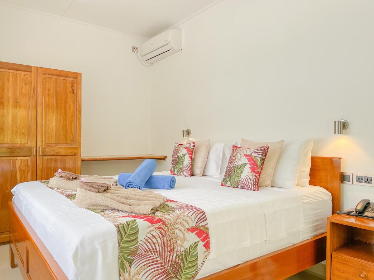Palm Holiday Apartments Grand Anse  Exterior photo