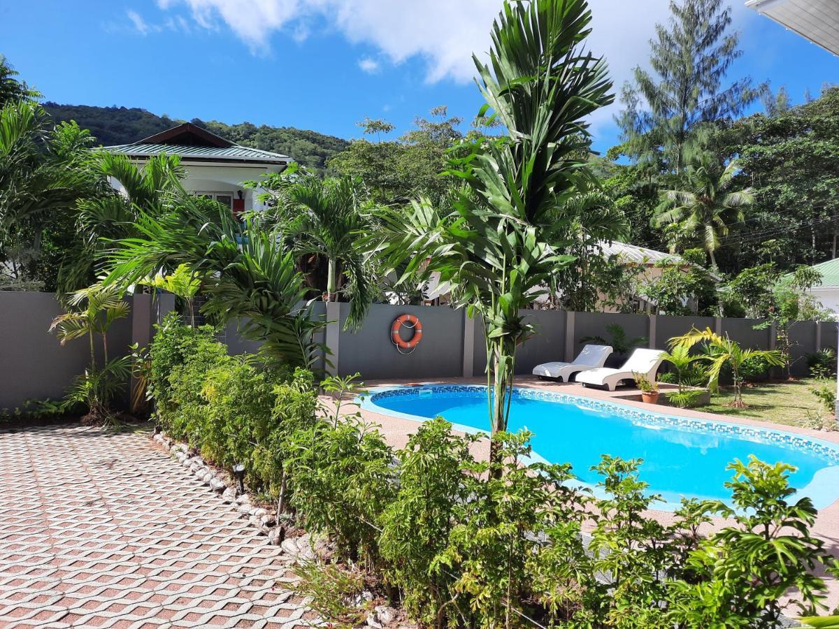 Palm Holiday Apartments Grand Anse  Exterior photo
