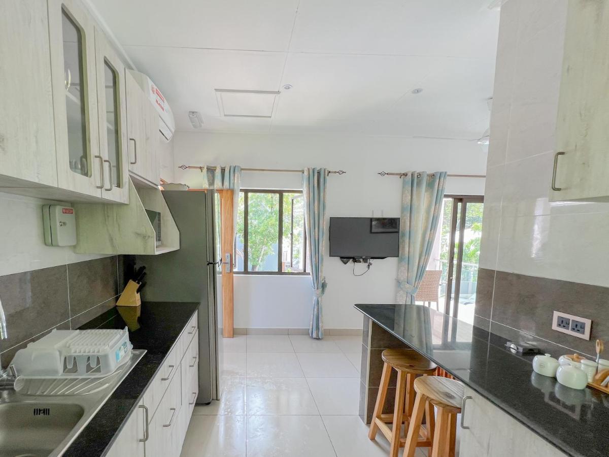 Palm Holiday Apartments Grand Anse  Exterior photo