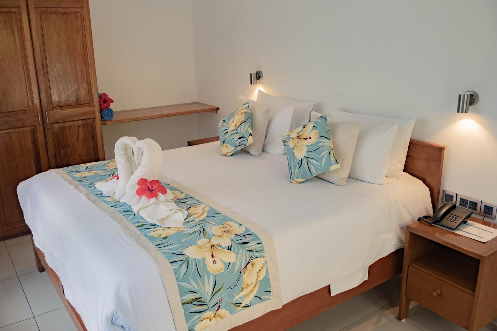 Palm Holiday Apartments Grand Anse  Exterior photo